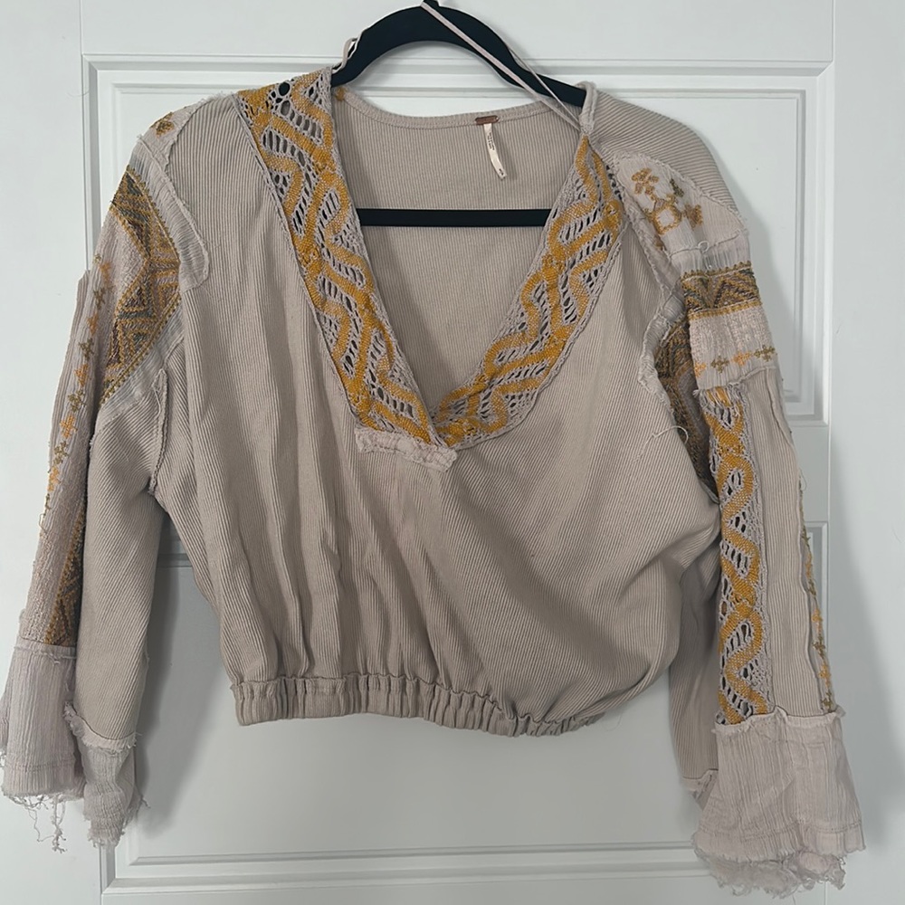 Free people cropped flowy long sleeve blouse